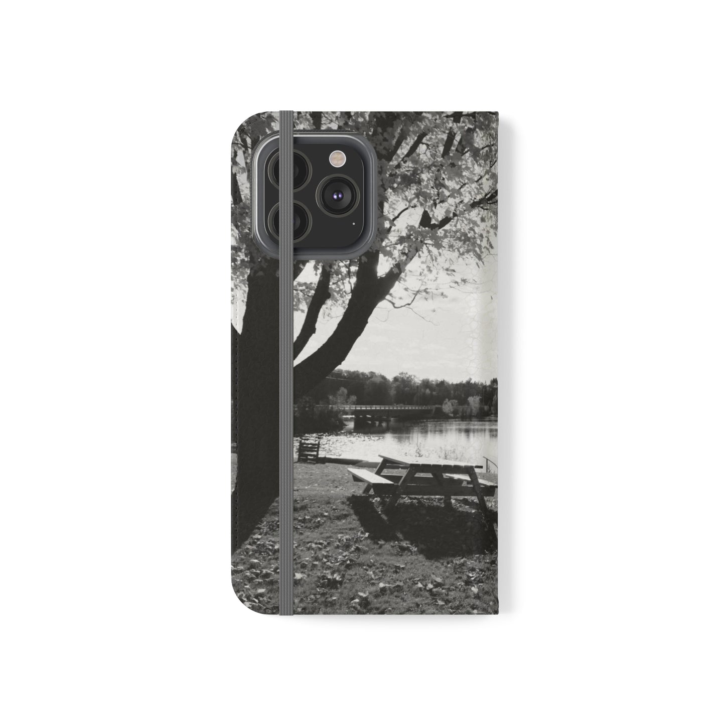 Flip Cases - Picnic By The River - iPhone 13, iPhone 13 Mini, iPhone 13 Pro Max, Samsung Galaxy S22