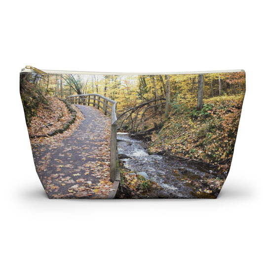 Accessory Pouch w T-bottom  Walk to the fall