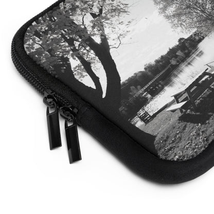 Laptop Sleeve  Picinic by the river