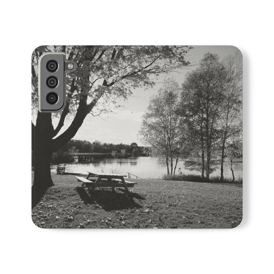 Flip Cases - Picnic By The River - iPhone 13, iPhone 13 Mini, iPhone 13 Pro Max, Samsung Galaxy S22